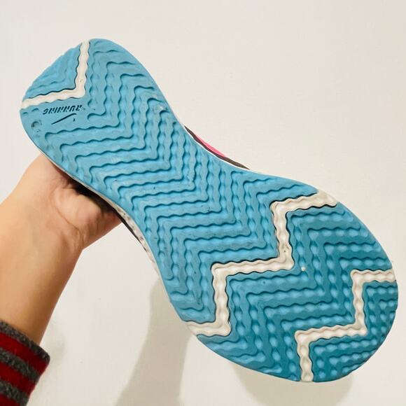 Nike Revolution 5 Women's Size 11 Grey Pink Blue Running Shoes Sneaker CU4830001 - Picture 10 of 10